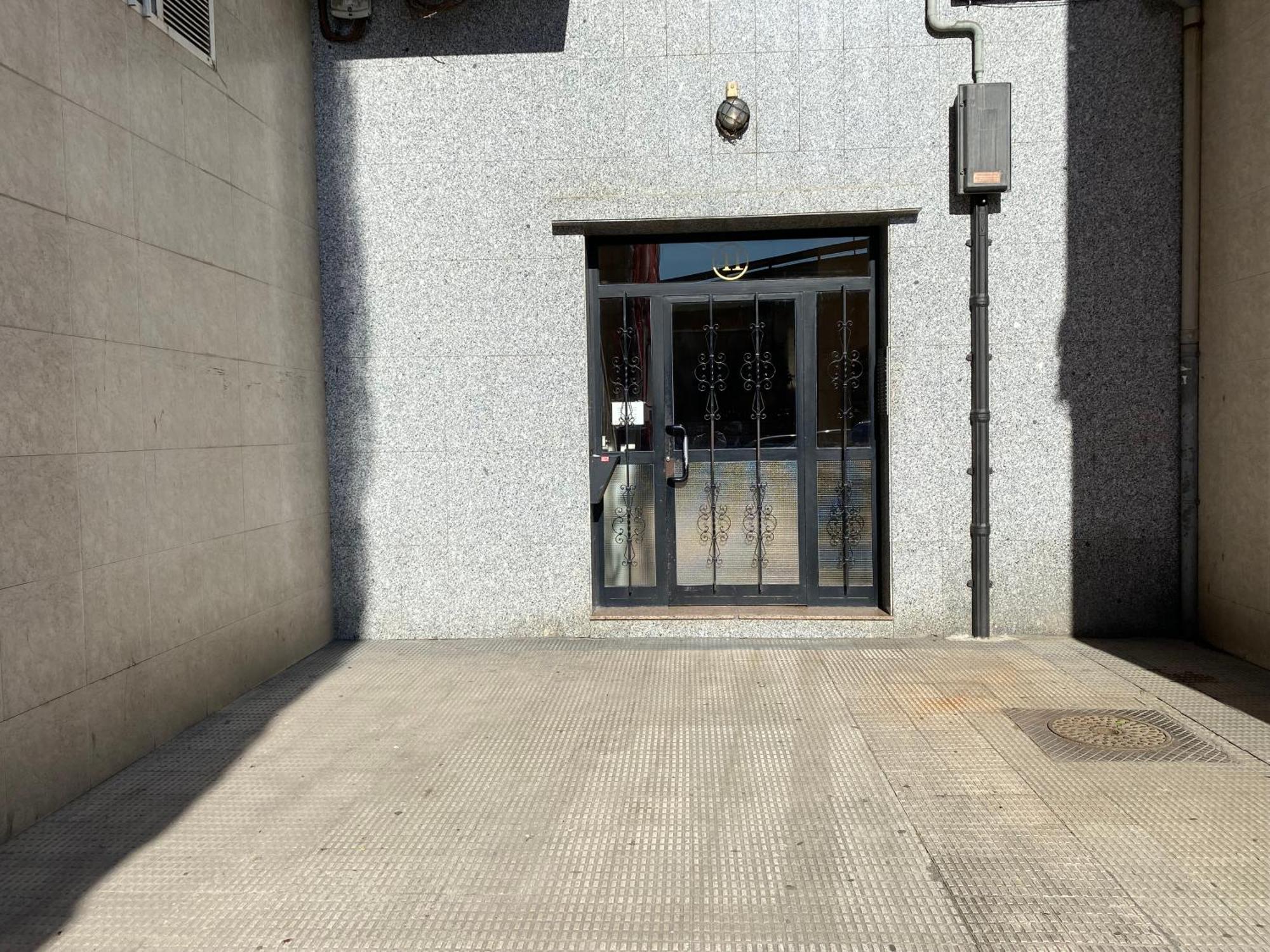 Piso Deluxe Centro Cerca Del Bec Daire Barakaldo Dış mekan fotoğraf