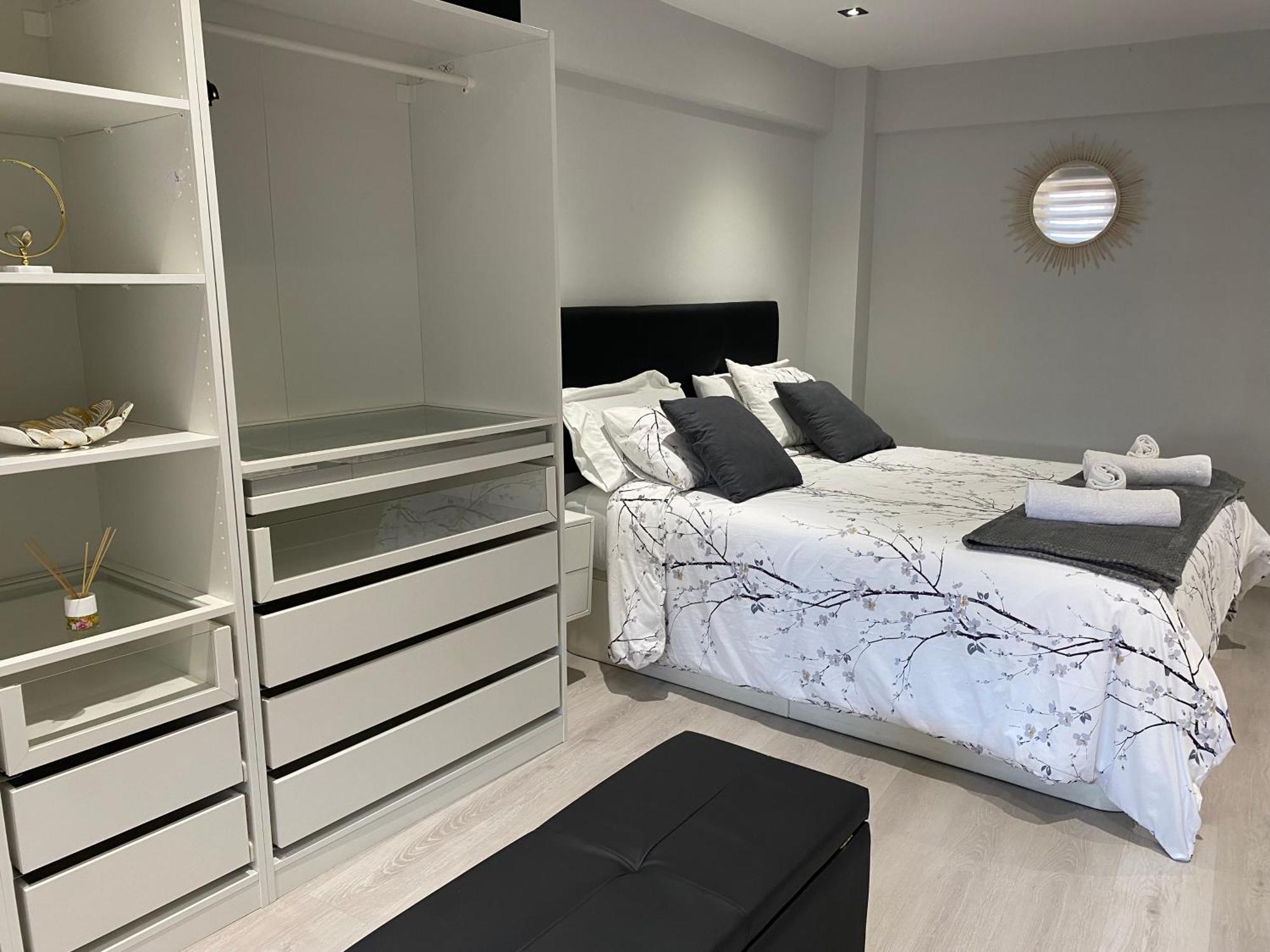 Piso Deluxe Centro Cerca Del Bec Daire Barakaldo Dış mekan fotoğraf