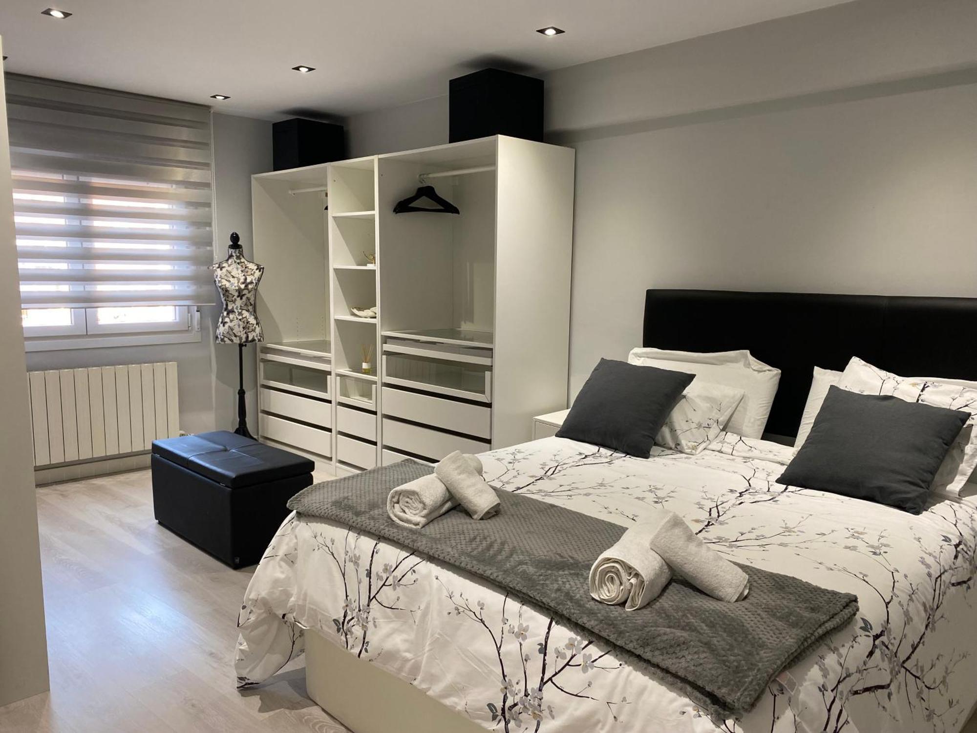 Piso Deluxe Centro Cerca Del Bec Daire Barakaldo Dış mekan fotoğraf